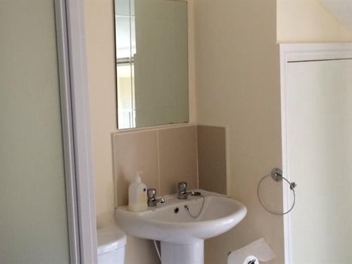 Number 19 Guest House - Self Check In - Under 4 Miles From Barrow In Furness Dalton-in-Furness Esterno foto